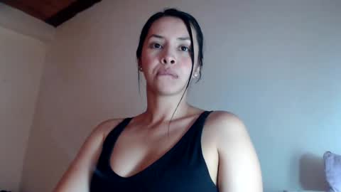 Lina online show from October 30, 2025, 4:36 am