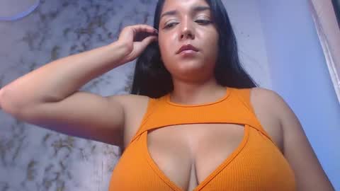 lincy_honeyy online show from June 5, 2026, 5:14 am
