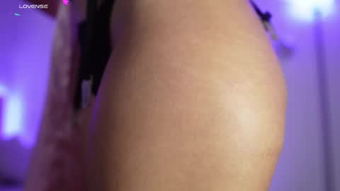 Snapshot of lincy_rios chatting on October 8, 2025, 12:08 am Lincy Rios online show from October 8, 2025, 12:08 am
