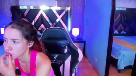  Linda  online show from July 26, 2026, 2:02 pm