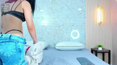 LINDA  online show from May 28, 2026, 11:07 am