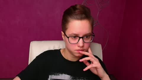 Linda online show from February 23, 2025, 6:45 pm