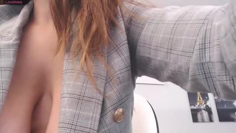 Maria Paula online show from October 30, 2025, 1:01 pm