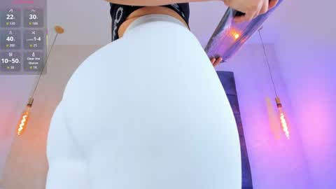 Snapshot of linda_saenz1 chatting on April 23, 2026, 11:31 am Linda Saenz online show from April 23, 2026, 11:31 am