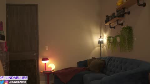 Nia  online show from March 19, 2026, 3:16 pm