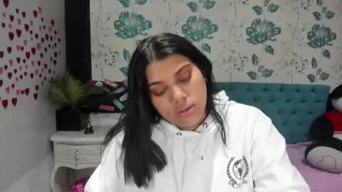    online show from February 21, 2025, 2:59 pm