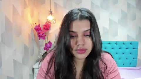 Snapshot of lindabreexlove chatting on June 20, 2026, 1:58 pm online show from June 20, 2026, 1:58 pm