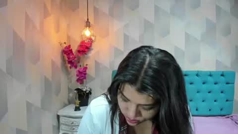 Snapshot of lindabreexlove chatting on June 29, 2026, 10:48 am online show from June 29, 2026, 10:48 am