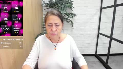 Linda online show from November 28, 2025, 5:48 pm