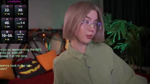 Snapshot of lindathacker chatting on October 26, 2025, 4:18 am your Linda is back online show from October 26, 2025, 4:18 am