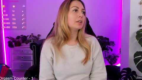 Linda  --  online show from January 7, 2025, 9:25 pm