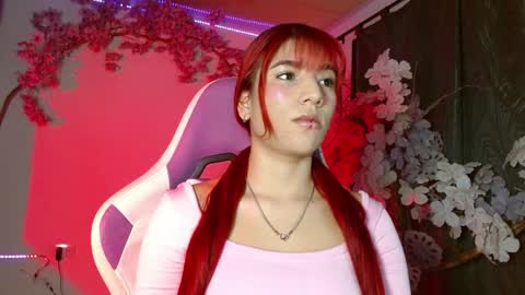 Snapshot of lindseyferrer1 chatting on April 4, 2026, 1:52 pm LINDSEYFERRER online show from April 4, 2026, 1:52 pm