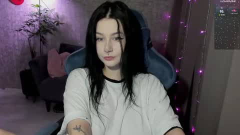 Lina online show from July 22, 2026, 2:20 pm