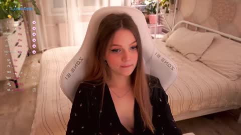 linesssssa online show from February 13, 2025, 5:22 pm