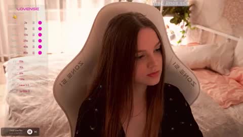 linesssssa online show from November 7, 2025, 5:13 pm