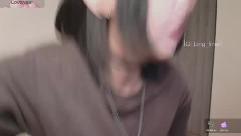 Snapshot of ling_meow chatting on April 25, 2026, 4:26 am Ling online show from April 25, 2026, 4:26 am