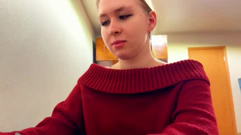 Rose online show from February 12, 2026, 8:37 pm