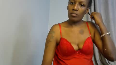 Snapshot of linniecarol chatting on October 30, 2025, 6:41 pm Linniecarol online show from October 30, 2025, 6:41 pm