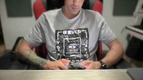 lion_hotty online show from October 13, 2025, 7:03 pm