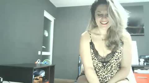 lionessmom online show from February 5, 2026, 11:42 pm