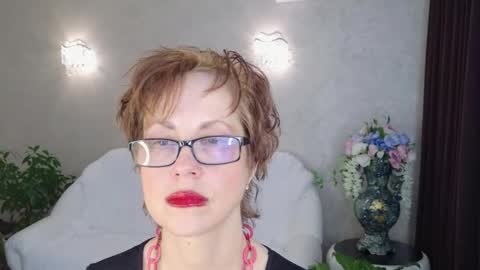 Liora Weiss online show from March 6, 2026, 6:32 am