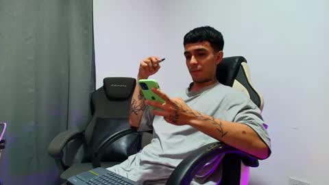 Lior Vante online show from February 3, 2026, 3:26 am