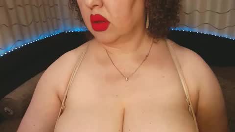 LIpsAddiction online show from November 19, 2025, 2:50 pm