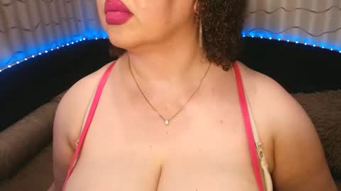 Snapshot of lipsaddiction chatting on June 17, 2026, 1:45 pm LIpsAddiction online show from June 17, 2026, 1:45 pm