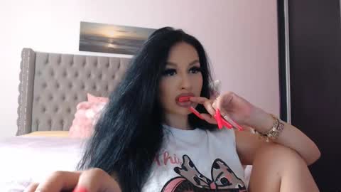 Lisa online show from November 26, 2025, 9:05 pm