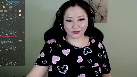 Snapshot of lisa_______ chatting on April 24, 2026, 5:32 am Lisa Harris online show from April 24, 2026, 5:32 am