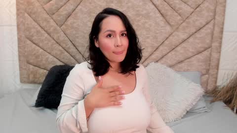 Lisa Baker online show from December 20, 2024, 2:08 am