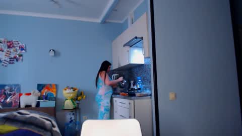 lisa_lady_golden online show from September 9, 2025, 9:42 am