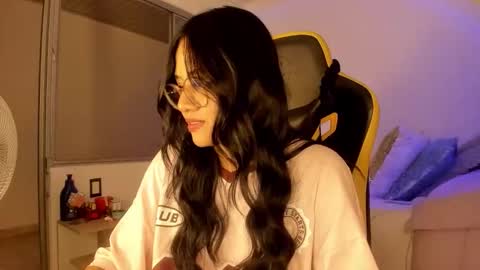 Lisa Thompson online show from October 30, 2025, 1:18 am