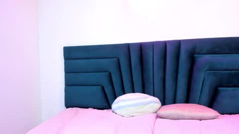 Snapshot of lisa_white_ chatting on January 13, 2025, 3:12 am lisa white online show from January 13, 2025, 3:12 am