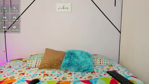 lisa white  online show from December 5, 2025, 9:40 am