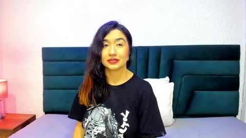 Snapshot of lisa_white_ chatting on May 17, 2026, 8:27 pm lisa white online show from May 17, 2026, 8:27 pm