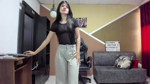 Lisa Gray Independent Model online show from March 27, 2026, 7:35 pm
