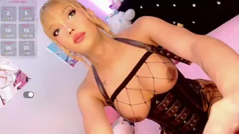 lisahadidd online show from June 14, 2026, 12:29 pm