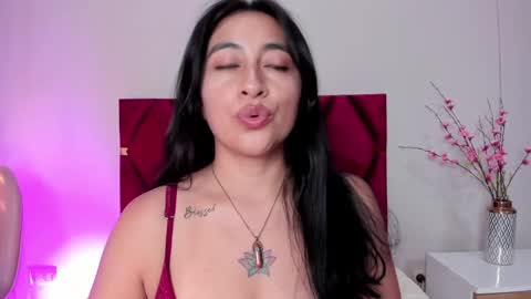 LisaHadwiin online show from December 27, 2024, 6:20 pm