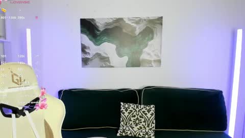 Lisa online show from April 17, 2026, 7:55 am