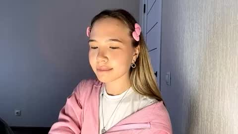 lisandrasteed online show from March 16, 2026, 7:01 am