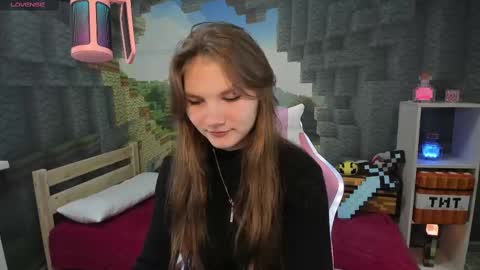 Lisa online show from February 13, 2025, 8:55 pm