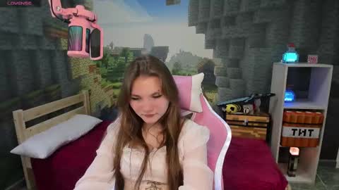 Lisa online show from February 26, 2025, 9:27 pm