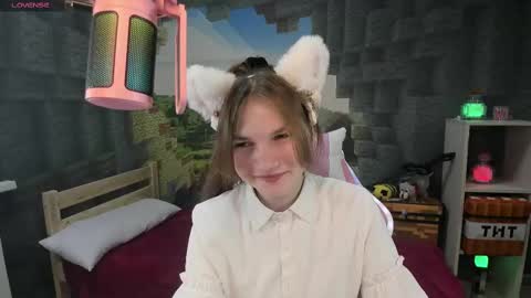 Lisa online show from March 4, 2025, 11:32 pm