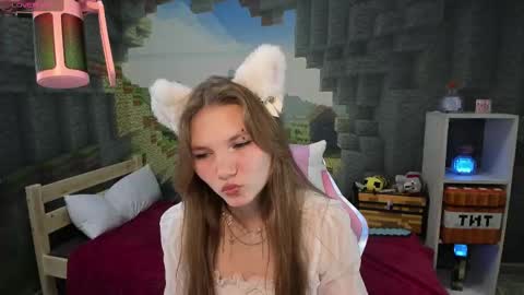 Lisa online show from March 7, 2025, 8:44 pm