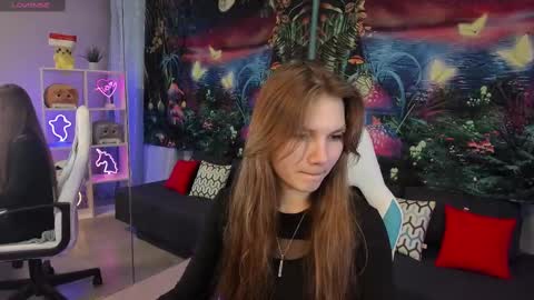 Lisa online show from March 9, 2025, 3:43 am