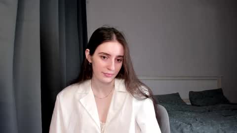 Lisa online show from March 6, 2025, 8:27 pm