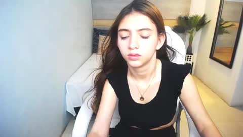 Liseth Fox online show from December 6, 2024, 2:24 am