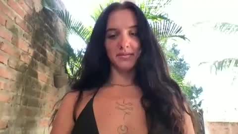 lishaluxe online show from March 18, 2026, 10:02 pm