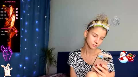 Snapshot of lisi4ka_basik33 chatting on January 5, 2026, 5:27 pm Kris Maks online show from January 5, 2026, 5:27 pm